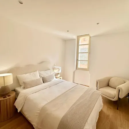 11 Rue Des Commercants 아파트